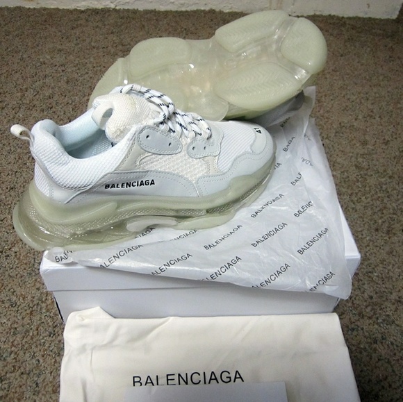 balenciaga triple s white clear sole